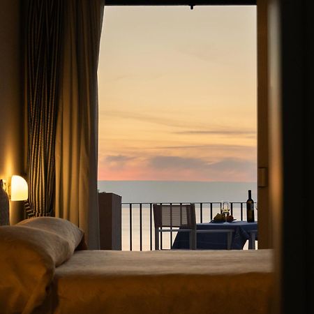Hotel Santa Caterina Палінуро Екстер'єр фото