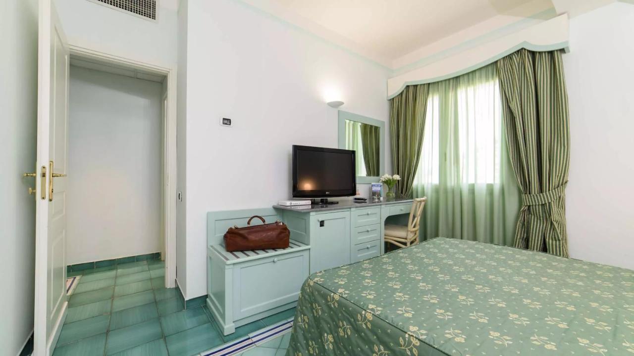 Hotel Santa Caterina Палінуро Екстер'єр фото